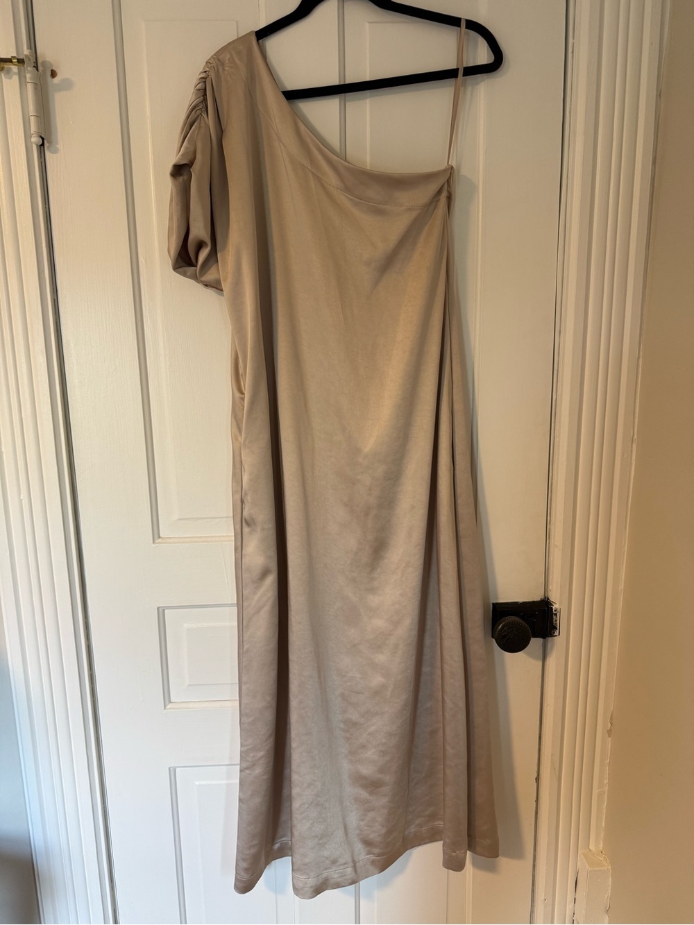 Elegant One-Shoulder Taupe Dress with Draped Sleeve